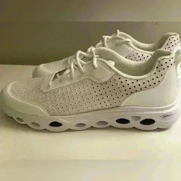 Ara Montclair Sneaker in White - Picture 1 of 13